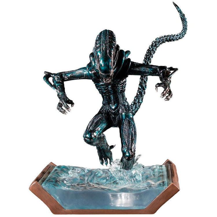 Aliens - Alien Water Attack Statue