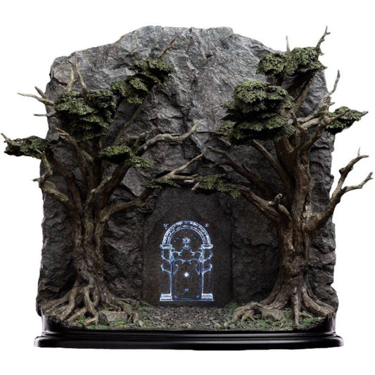The Lord of the Rings - Doors of Durin Diorama